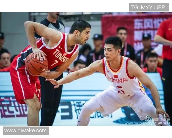 洲际杯精彩回顾：上海篮球队默契配合展现团队实力与战术智慧